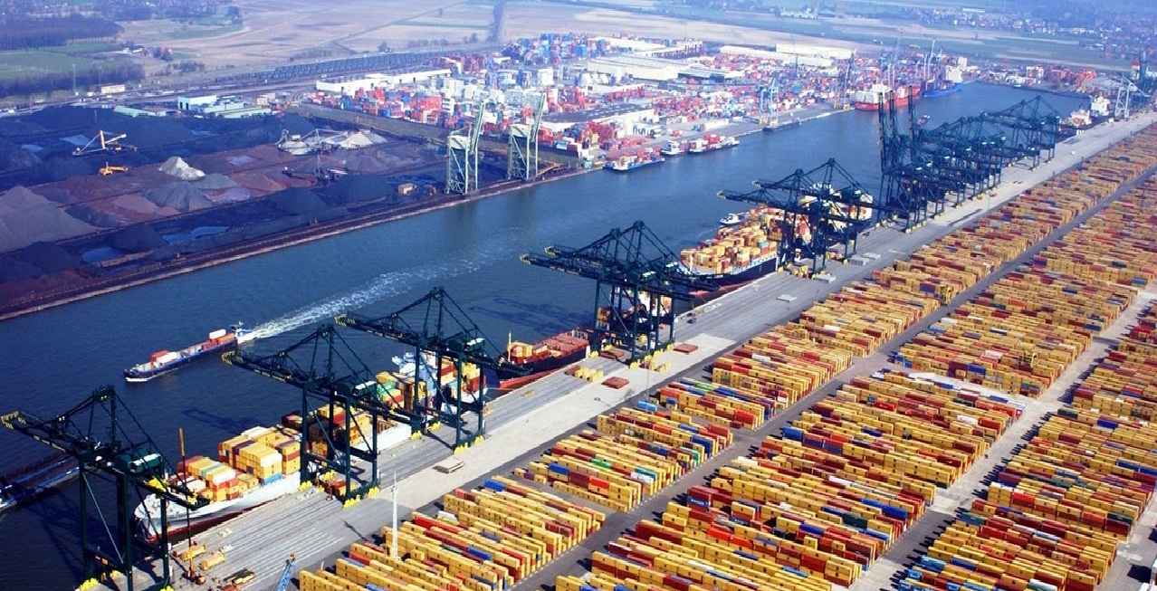 India Minat Kembangkan <br/>Pelabuhan Transit Logistik 