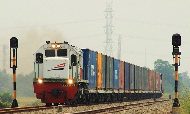 Jalur Logistik KA Makassar-Parepare<br/>Diincar Tujuh Investor 